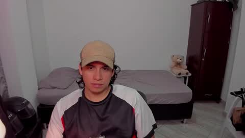 Snapshot of sweetlian_04 chatting on February 8, 2026, 4:27 am Lian online show from February 8, 2026, 4:27 am