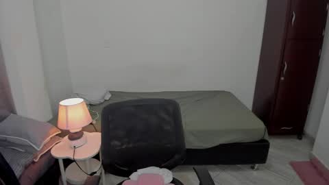 Lian online show from May 1, 2026, 2:05 am