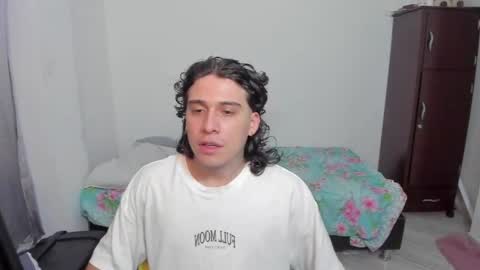 Lian online show from May 17, 2026, 12:41 am