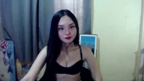 sweetlove_helaxxx online show from June 15, 2026, 1:30 am