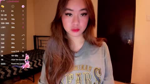 Zoe online show from May 15, 2026, 5:03 am