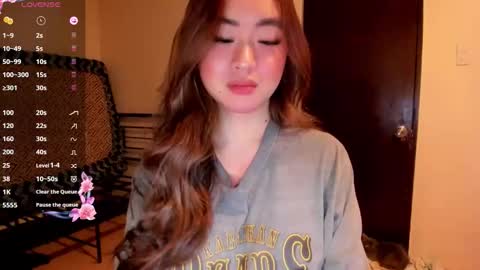Zoe online show from June 8, 2026, 2:28 pm