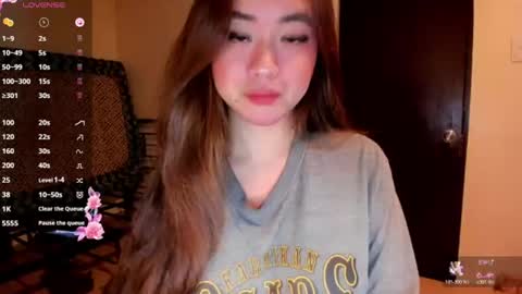 Zoe online show from June 15, 2026, 9:39 pm