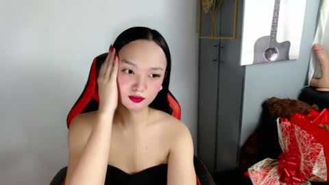 lilcherry online show from July 19, 2026, 5:55 am