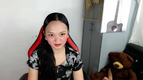 lilcherry online show from July 23, 2026, 6:33 am