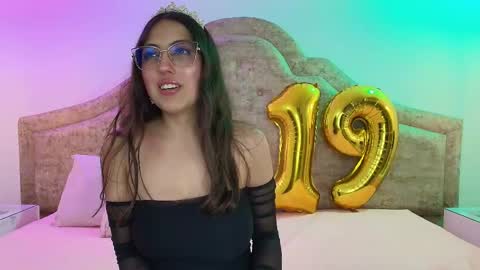 Snapshot of sweetlyundone chatting on May 2, 2026, 8:36 pm sweetlyundone online show from May 2, 2026, 8:36 pm
