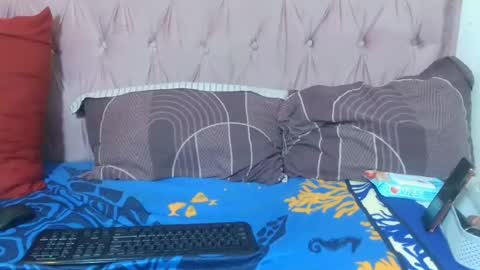 sweetmellowx1 online show from July 5, 2026, 4:25 pm