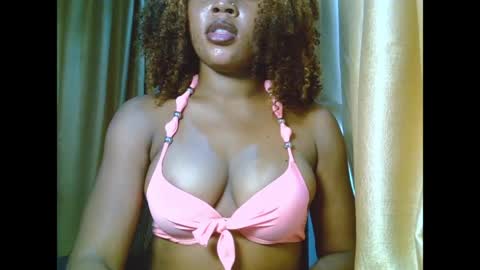 sweetmila9 online show from April 7, 2026, 9:43 am