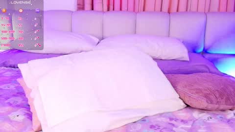 LUNA online show from September 12, 2025, 8:20 pm