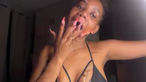 sweetnia754136 online show from July 16, 2026, 11:22 pm