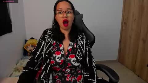 Snapshot of sweetnoah04 chatting on December 2, 2025, 1:33 am Noah online show from December 2, 2025, 1:33 am