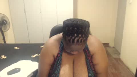 Snapshot of sweetnoziexxx chatting on March 6, 2025, 5:46 am sweetnoziexxx online show from March 6, 2025, 5:46 am