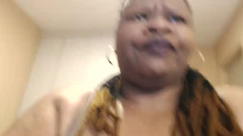 sweetnoziexxx online show from June 28, 2026, 3:56 am