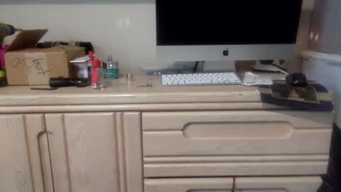 WeAim2PZzz online show from December 12, 2024, 6:42 pm