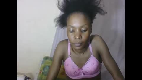 Snapshot of sweetpetite254 chatting on June 1, 2026, 6:53 pm ESTHER online show from June 1, 2026, 6:53 pm