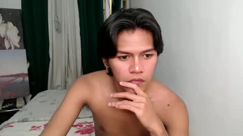 Snapshot of sweetpie_asian chatting on December 7, 2024, 12:35 pm sweetpie asian online show from December 7, 2024, 12:35 pm
