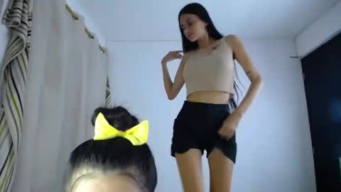 Caro  Lily online show from September 17, 2025, 3:41 am