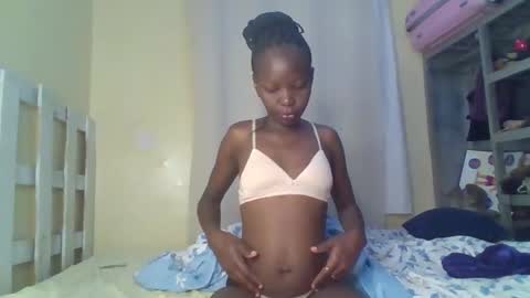sweetpink_1 online show from February 19, 2026, 2:40 am