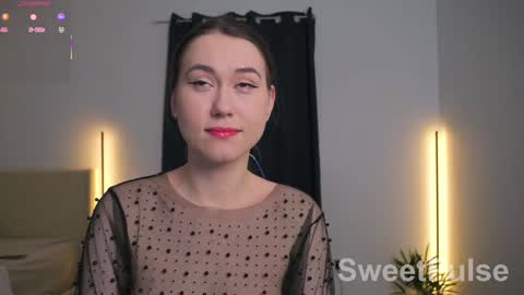 Snapshot of sweetpulse_ chatting on January 8, 2026, 5:48 pm Rose online show from January 8, 2026, 5:48 pm