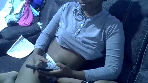 Snapshot of sweetqueen20 chatting on September 16, 2025, 5:19 am queen online show from September 16, 2025, 5:19 am