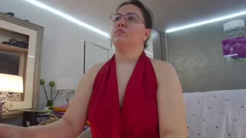 SweetRaisa online show from June 7, 2026, 1:26 pm