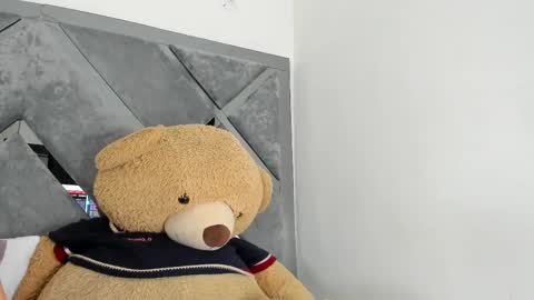 Snapshot of sweetsalome_01 chatting on November 5, 2025, 11:32 am sweetsalome_01 online show from November 5, 2025, 11:32 am