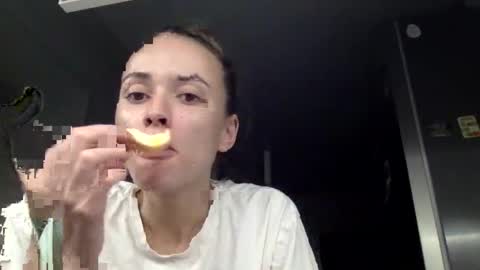 Snapshot of sweetsatalana chatting on May 26, 2026, 11:23 pm sweetsatalana online show from May 26, 2026, 11:23 pm