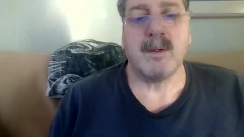 sweetbrowneyes623 online show from January 7, 2025, 8:42 pm