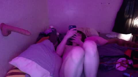 sweetskylarxo online show from April 7, 2026, 11:37 pm