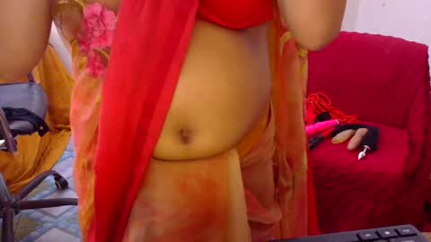 Snapshot of sweetsour18 chatting on May 29, 2026, 10:35 am SweetSour online show from May 29, 2026, 10:35 am