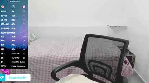 lili online show from January 3, 2025, 3:49 am