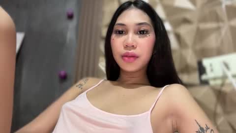 Snapshot of sweetstares chatting on September 14, 2025, 4:06 pm yanny online show from September 14, 2025, 4:06 pm