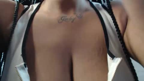 Snapshot of sweett_candy1 chatting on April 28, 2026, 1:59 am sweett_candy1 online show from April 28, 2026, 1:59 am