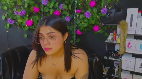 Snapshot of sweett_mollyy chatting on June 9, 2026, 6:08 pm Molly - INDEPENDENT MODEL online show from June 9, 2026, 6:08 pm