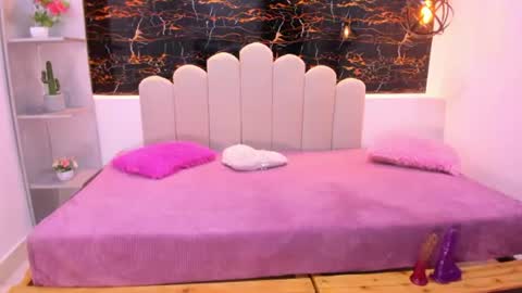 sweettdreamm online show from July 10, 2026, 12:41 pm