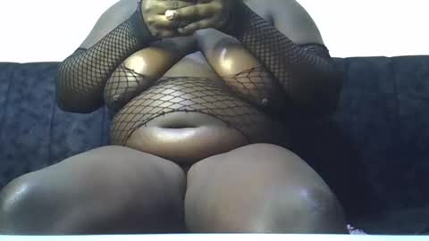 Snapshot of sweettlove1 chatting on December 1, 2024, 9:15 pm sweettlove1 online show from December 1, 2024, 9:15 pm