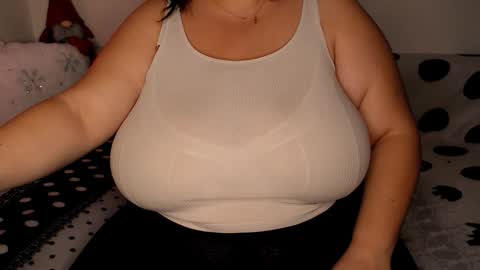 Maya online show from December 3, 2025, 8:45 am