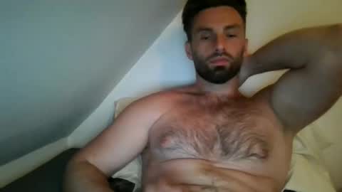 Snapshot of sweettom69 chatting on June 11, 2026, 12:32 am Tom online show from June 11, 2026, 12:32 am