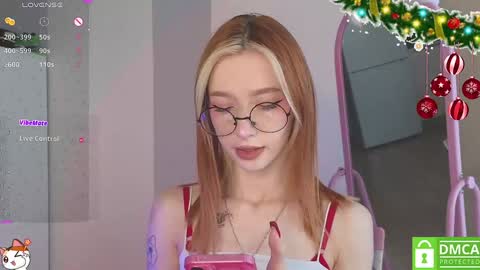 Snapshot of sweetuniporn chatting on January 7, 2025, 8:24 am Elis a little vacation Ill be here Saturday my schedules in bio online show from January 7, 2025, 8:24 am