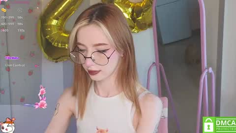 Snapshot of sweetuniporn chatting on January 20, 2025, 7:47 am Elis a little vacation Ill be here Saturday my schedules in bio online show from January 20, 2025, 7:47 am