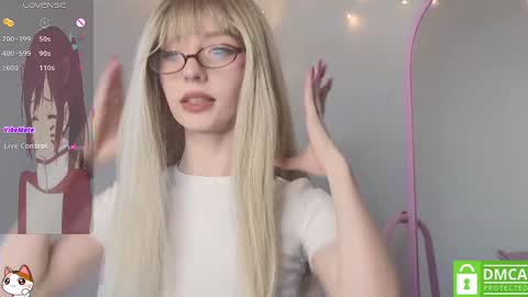 Snapshot of sweetuniporn chatting on February 2, 2025, 10:24 am Elis a little vacation Ill be here Saturday my schedules in bio online show from February 2, 2025, 10:24 am