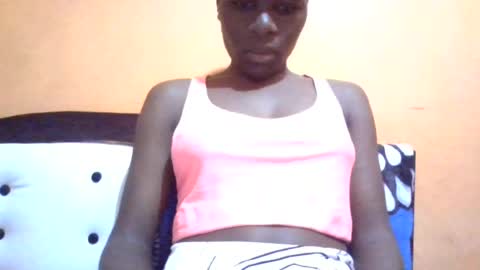 sweetvallerie online show from August 4, 2026, 3:43 am