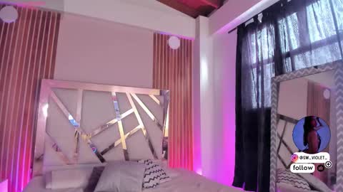 Snapshot of sweetviolet___ chatting on February 4, 2026, 12:33 pm sweetviolet___ online show from February 4, 2026, 12:33 pm