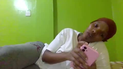 Essy online show from January 7, 2026, 10:51 am