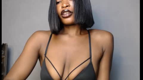 sweetxxboobsx online show from March 12, 2026, 7:14 am