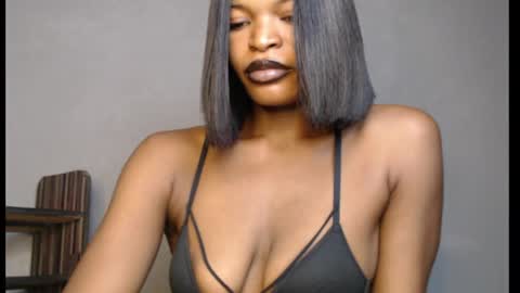 sweetxxboobsx online show from April 16, 2026, 3:02 pm