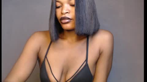 sweetxxboobsx online show from June 12, 2026, 7:07 am