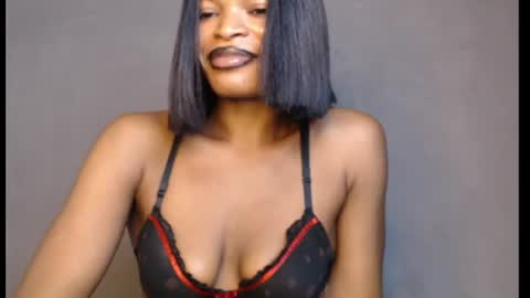 sweetxxboobsx online show from June 25, 2026, 9:03 am