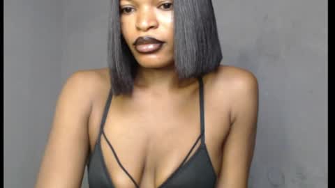 sweetxxboobsx online show from July 5, 2026, 7:37 am