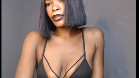 sweetxxboobsx online show from July 13, 2026, 8:28 am